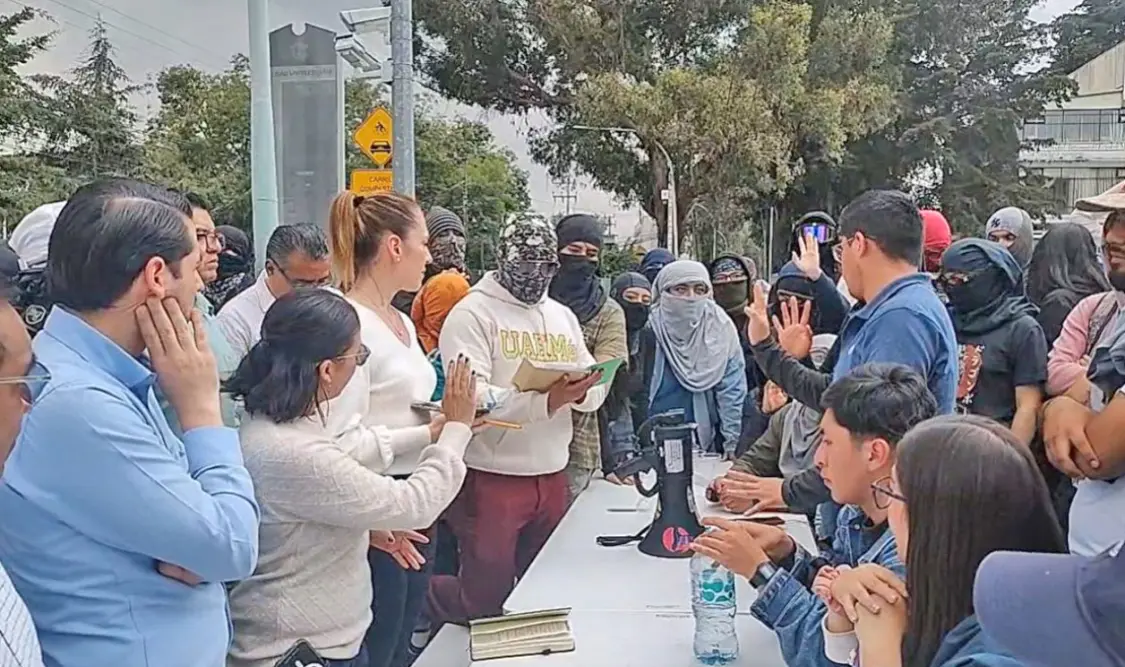 Los paristas señalaron violencia por parte de los alumnos. Cortesía