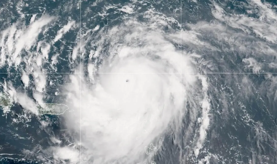 Erin presenta vientos máximos sostenidos de 257 kilómetros por hora. Cortesía