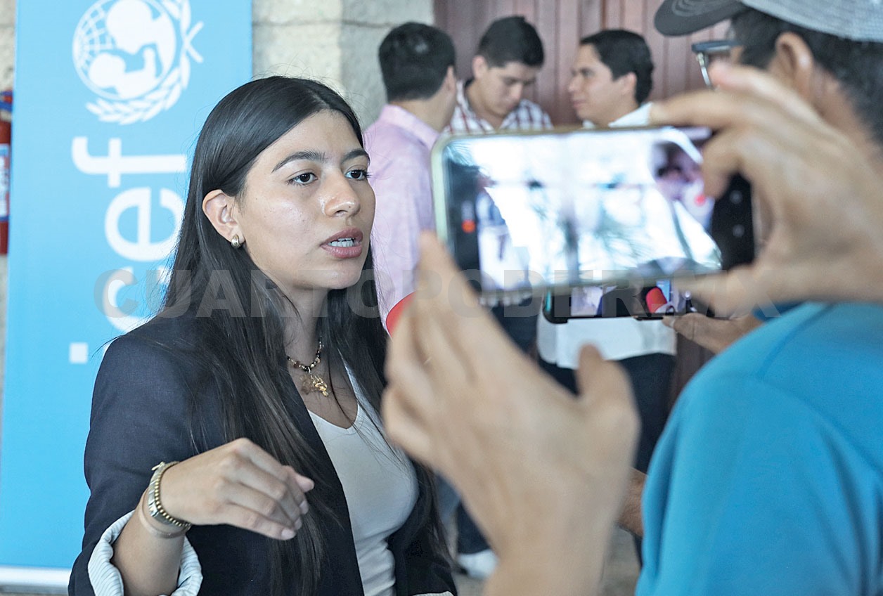 Necesario crear espacios para la juventud: Yazmín