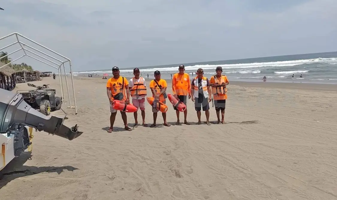 Piden incrementar el número de salvavidas en Puerto Arista. Noel Vázquez / CP