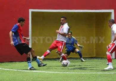 Lobos FC con aullido de campeón