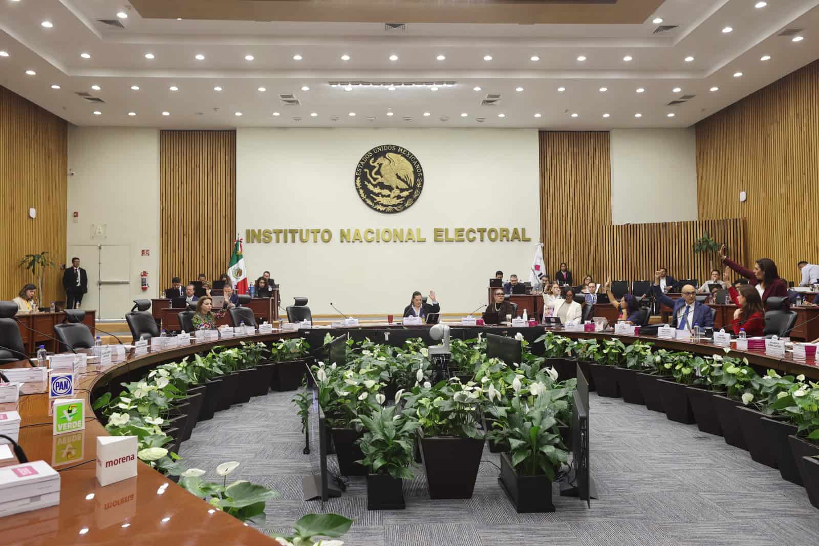 Aprueban más de 7 mil 700 mdp para partidos