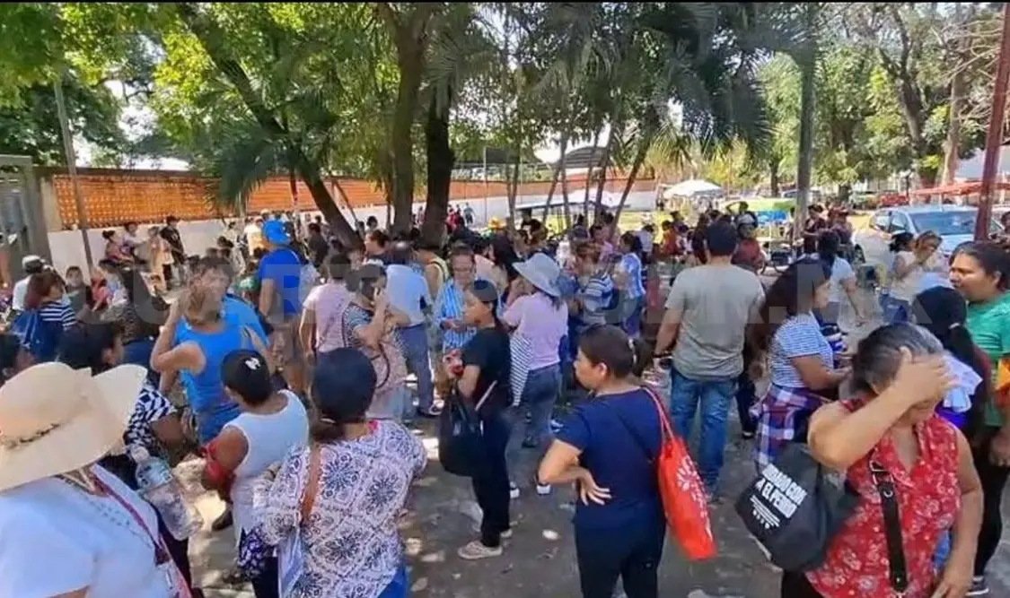 La situación generó inconformidad entre los asistentes, quienes denunciaron el engaño por parte de funcionarios de la Conavi. Víctor Sánchez / CP