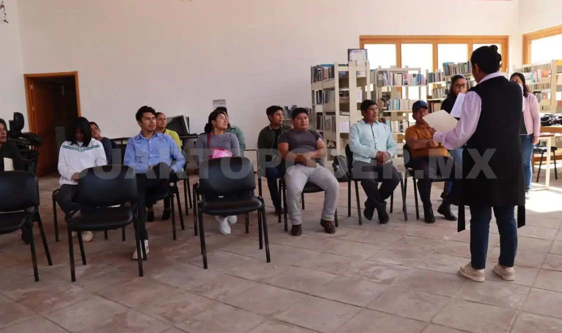 Realizan taller “El arte de crear con números”