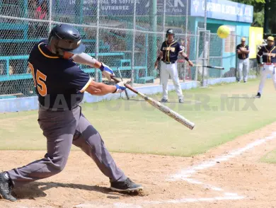 Petroleros apalean a Pejelagartos