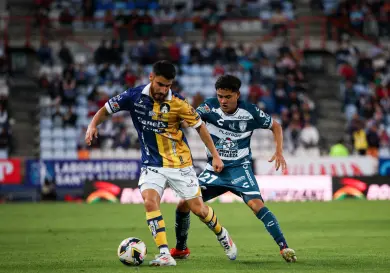 Pachuca y Monterrey comparten la cima