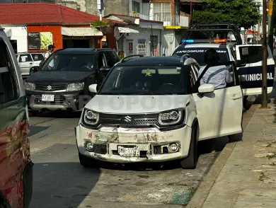 Seis lesionados en colisión en barrio El Magueyito