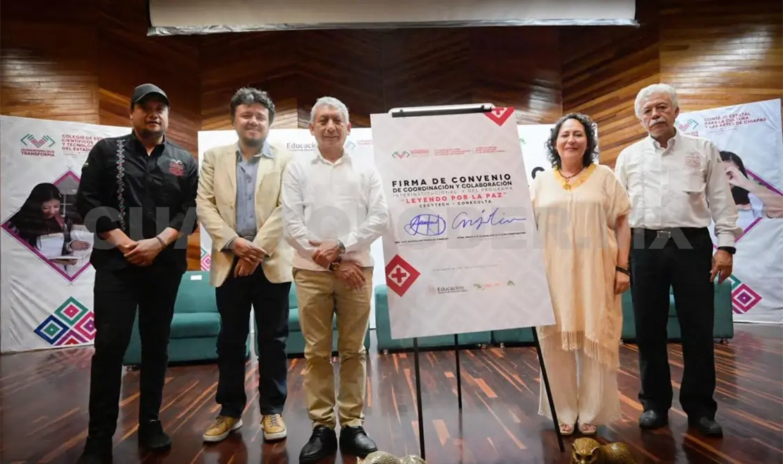 La firma de convenio se da en el marco del programa “Leyendo por la Paz”. Cortesía
