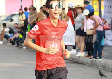 Último sprint para el Medio Maratón Farrera