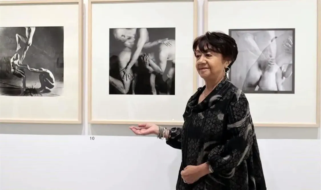Su trabajo se enmarca en la fotografía social, con el telón de las revoluciones en Nicaragua y Cuba. Cortesía