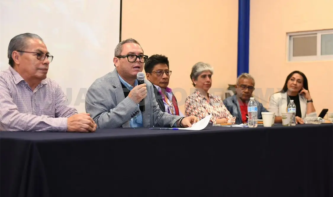 Afirmó que el proyecto educativo será construido tomando en cuenta la opinión de todas y todos. Cortesía