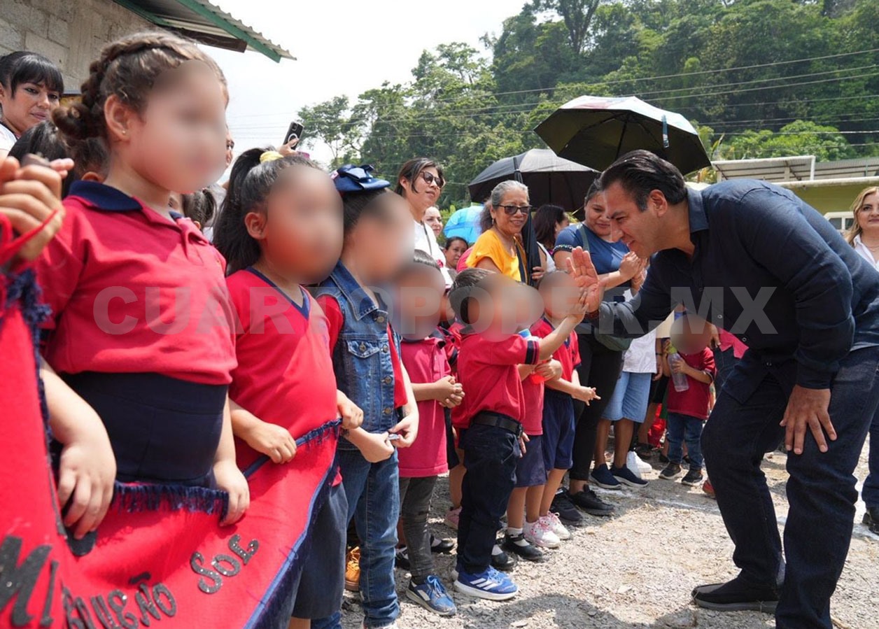 Refrendan compromiso con la educación