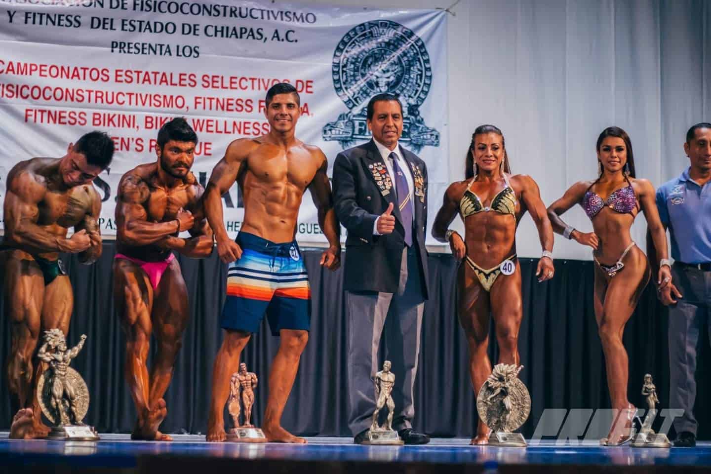 Jiménez imparte cursos en Tuxtla Gutiérrez