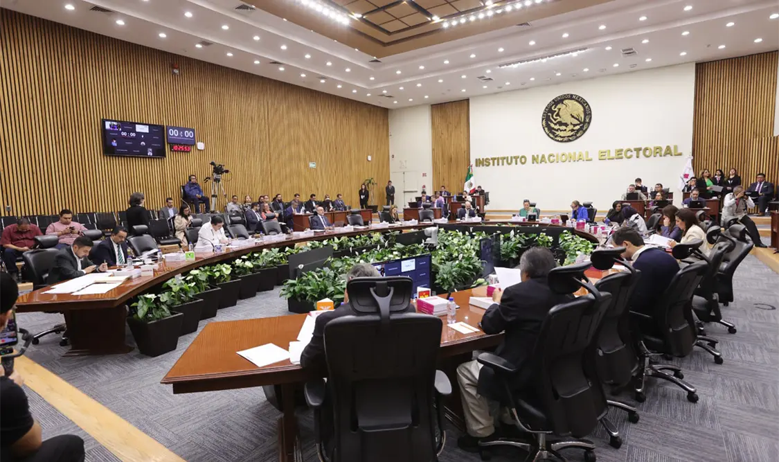 El Consejo General del INE libra sanción por entrega de efectivo. Cortesía