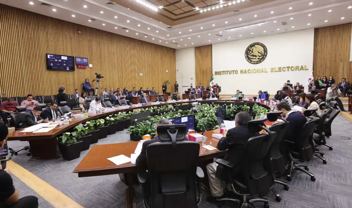 El Consejo General del INE libra sanción por entrega de efectivo. Cortesía