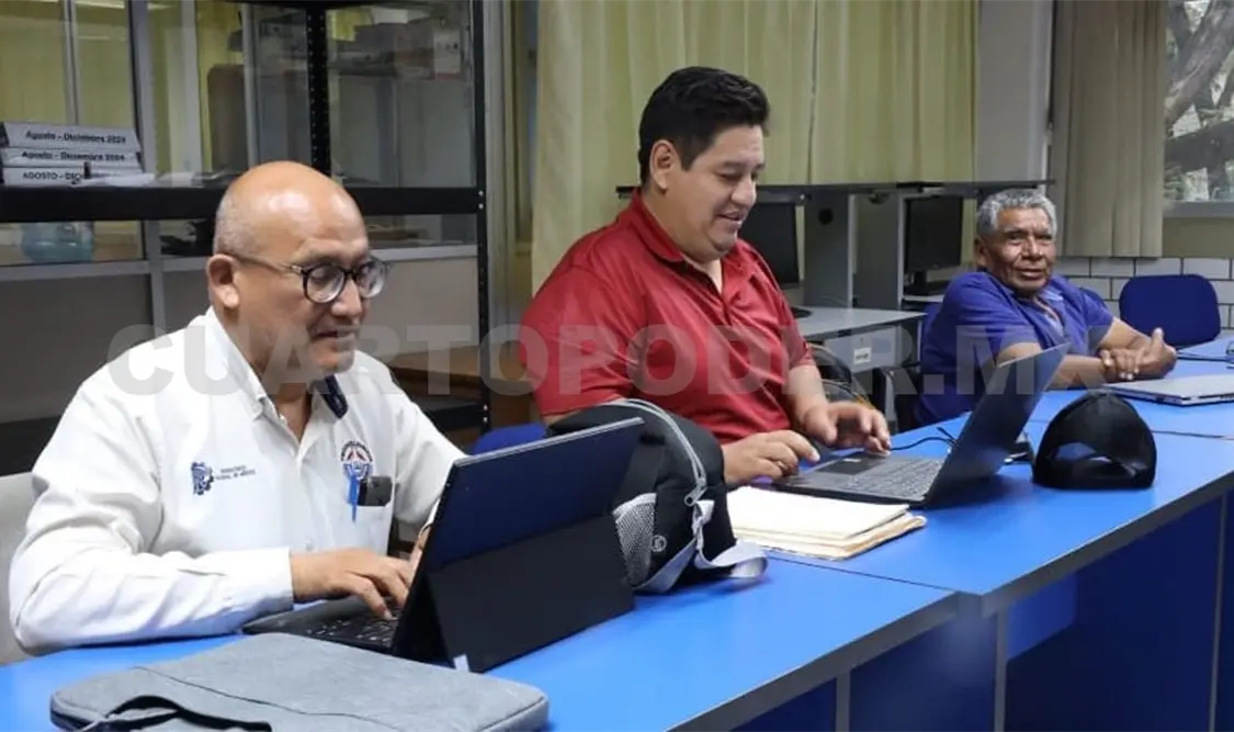 El director comentó que cada año trabajan estos cursos para mantener actualizados a sus docentes. Cortesía