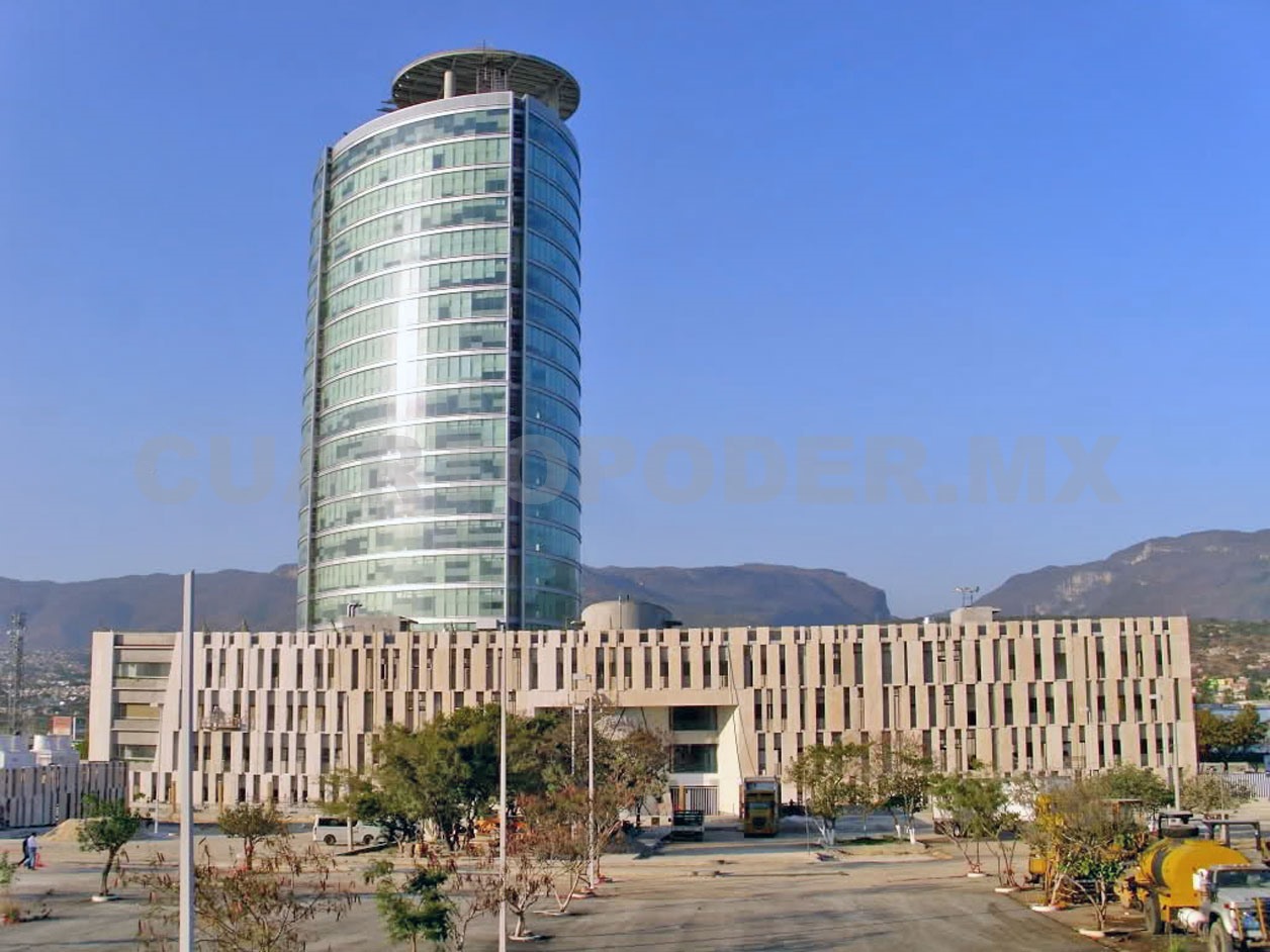Se muda CEDH: oficinas estarán en la Torre Chiapas