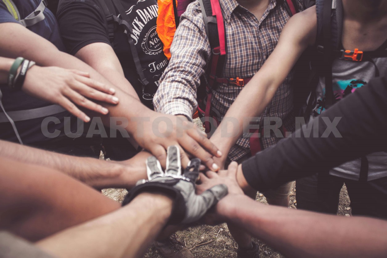 Asistencia humanitaria: manos que dan esperanza
