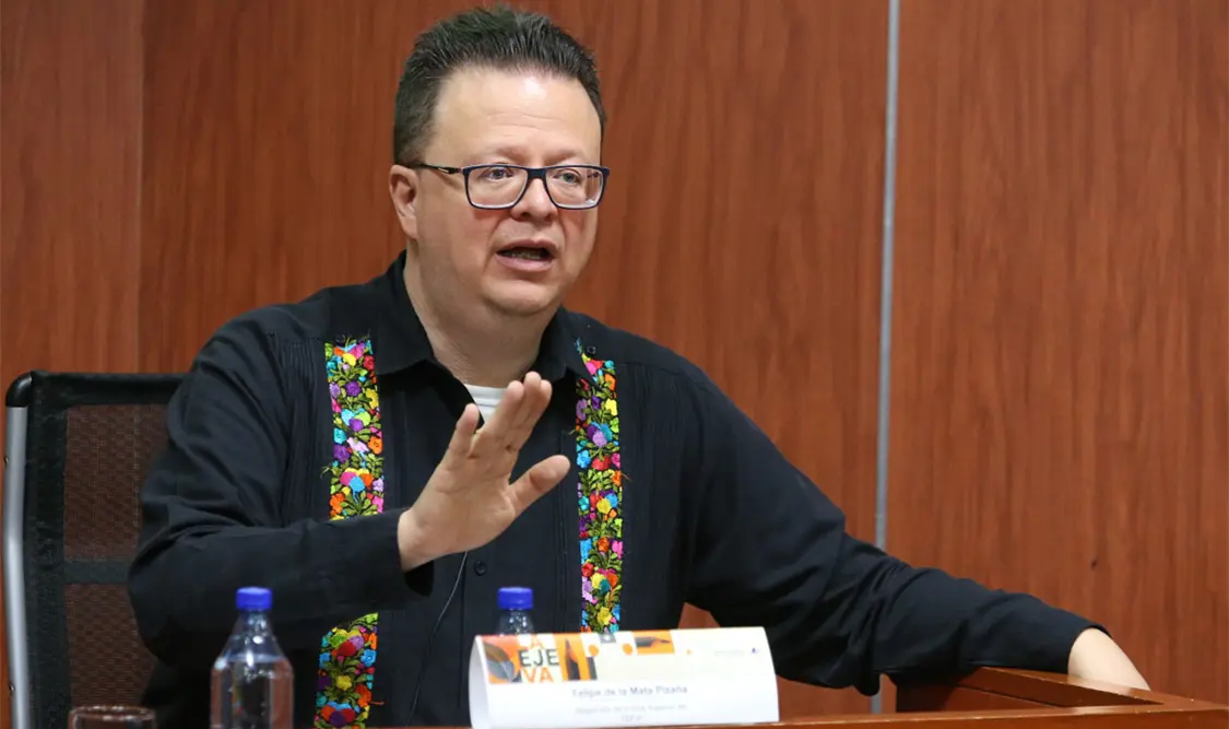 El magistrado Felipe de la Mata Pizaña desestima uso de acordeones. Cortesía