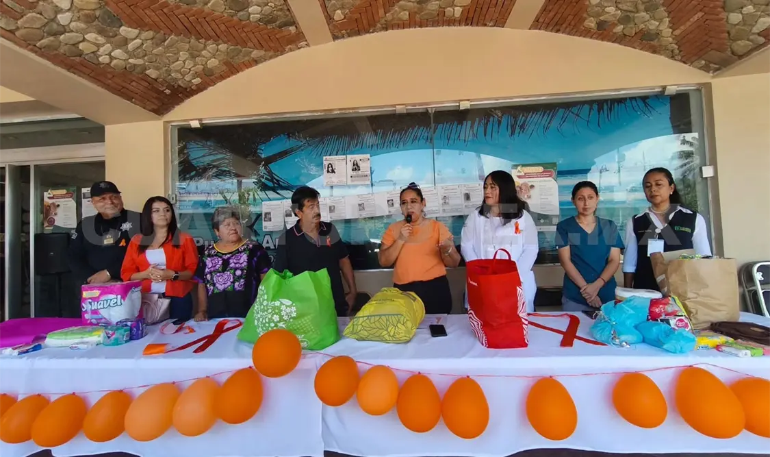 Instalan centro de acopio de artículos para mujeres