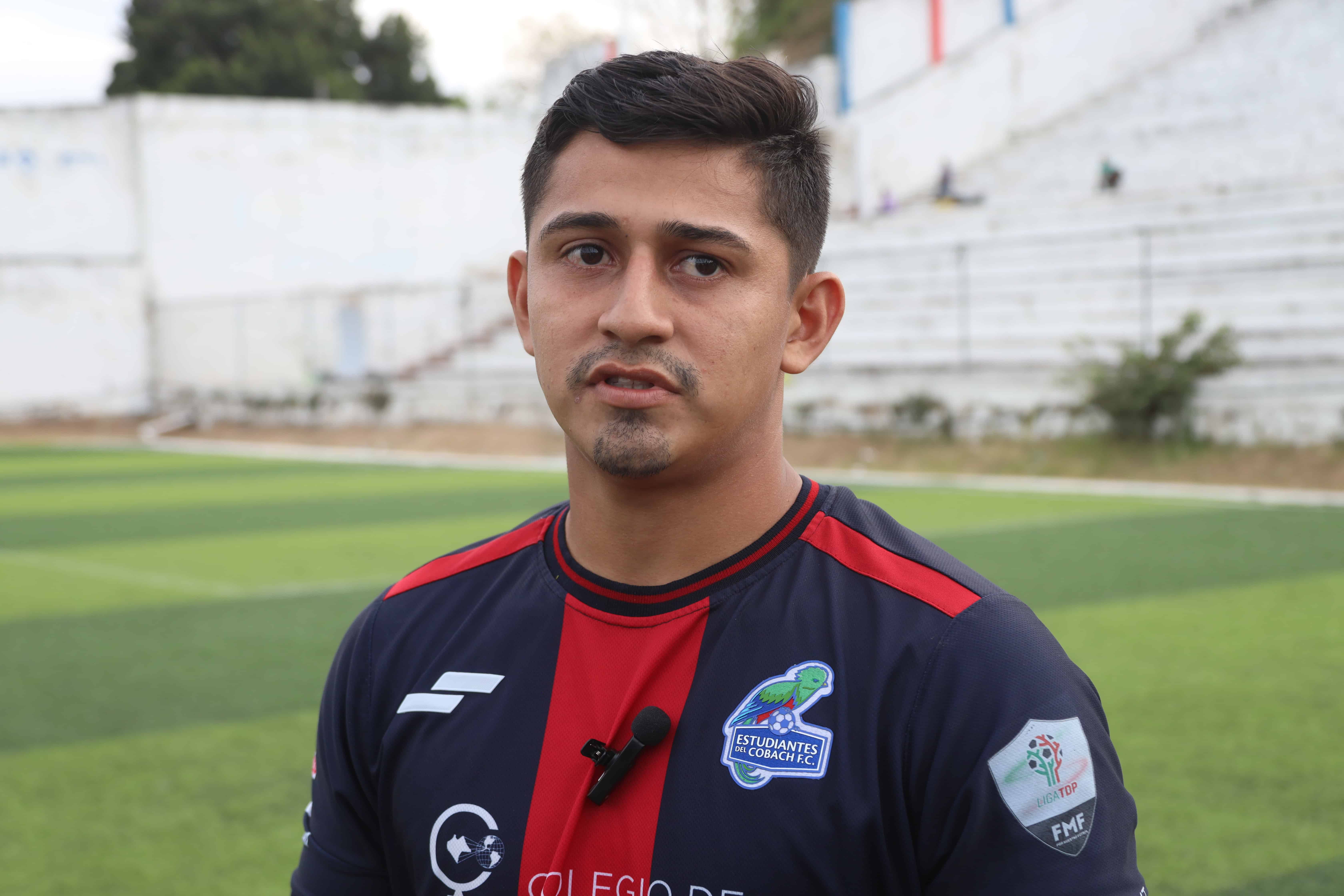 Madariaga cumple un sueño en la Liga Premier