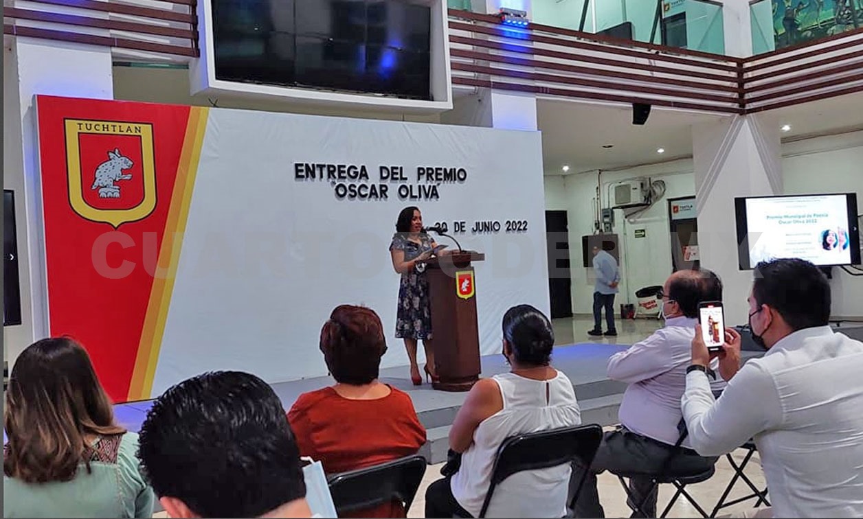 Lanzan Premio de Poesía Óscar Oliva