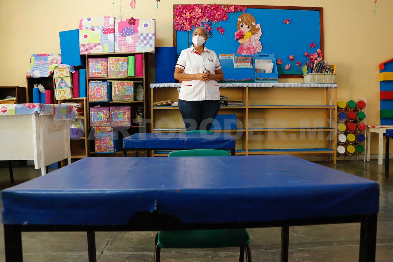 Maestros regresarán a clases; recibirán 3 pagos