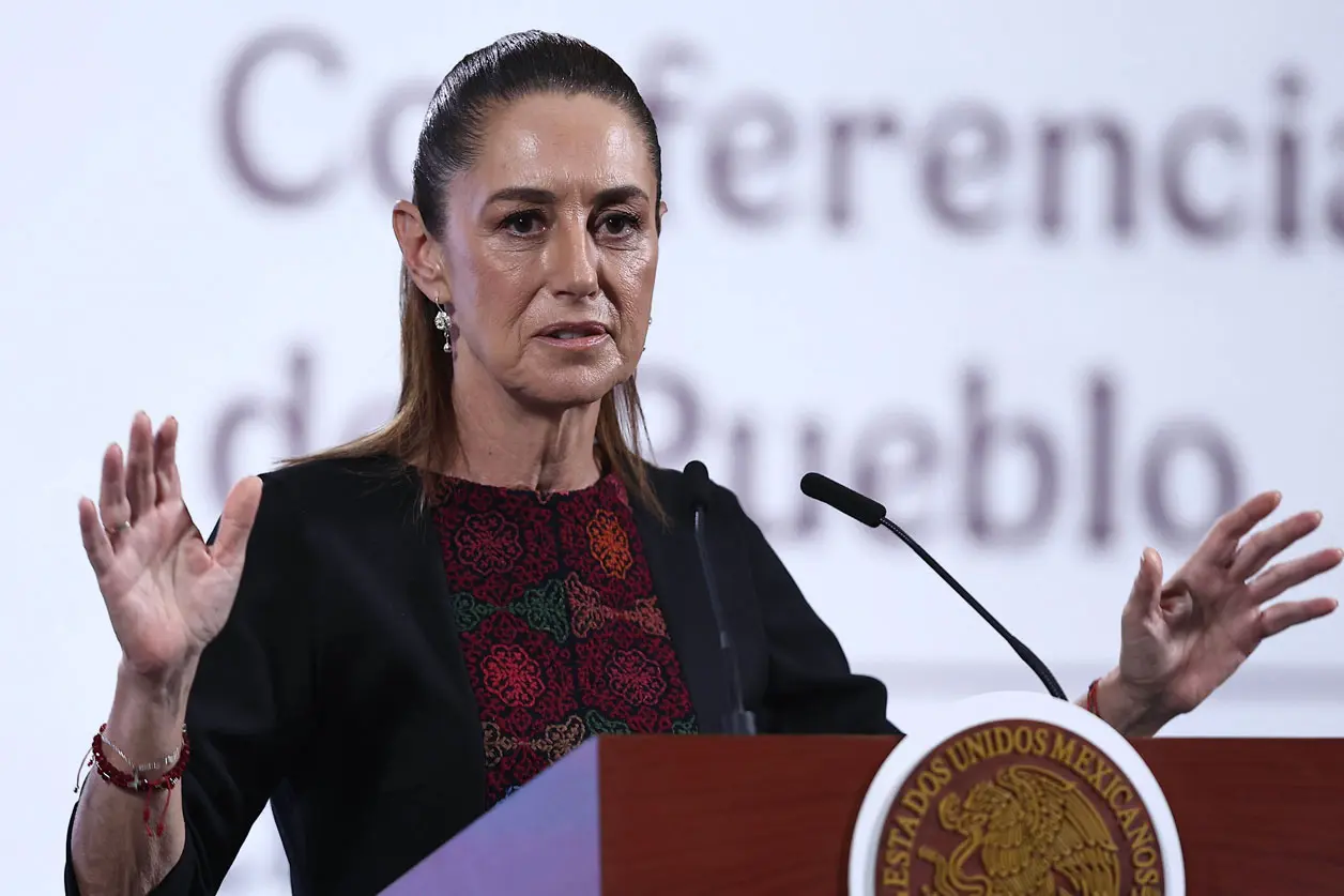 La presidenta Claudia Sheinbaum Pardo afirmó que su gobierno no establece relaciones de contubernio con nadie. Cortesía