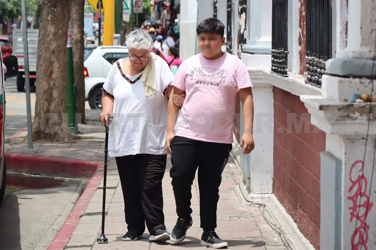 La infraestructura de la ciudad no es inclusiva con las personas de la tercera edad. Diego Pérez / CP
