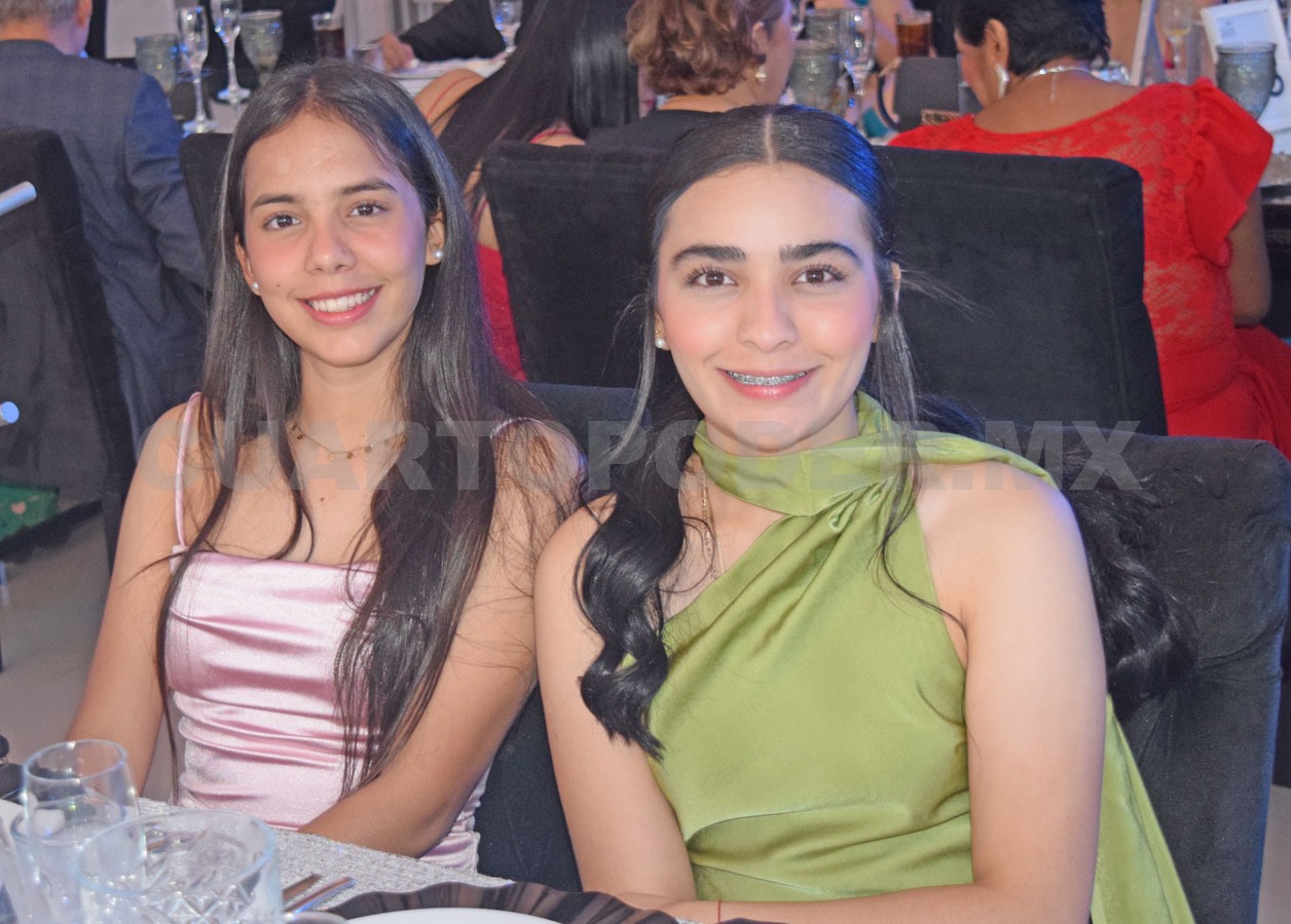 Natalia celebra sus quince años