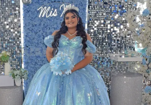 Natalia celebra sus quince años