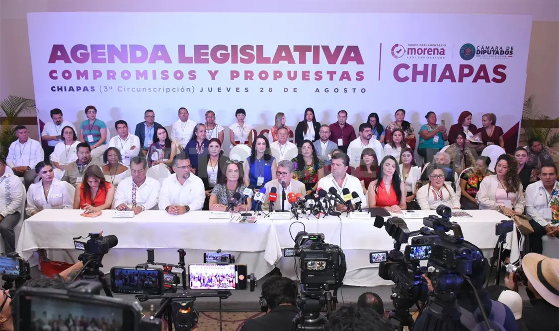 Presentan la agenda legislativa los diputados federales. Guillermo Ramos / CP