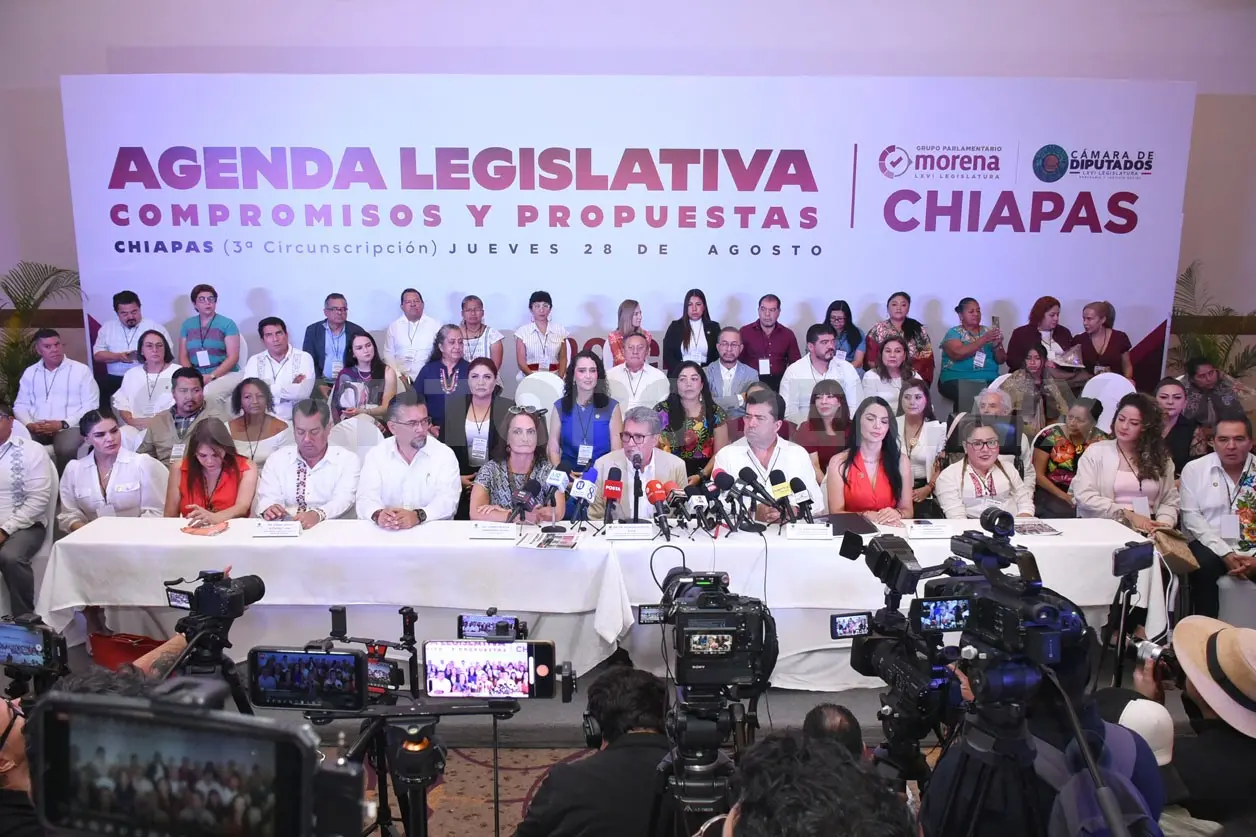 Presentan la agenda legislativa los diputados federales. Guillermo Ramos / CP 