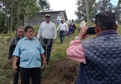 Familia desplazada retorna a Tenejapa