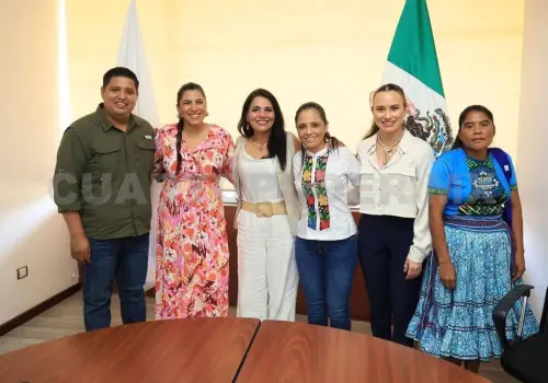 Bárbara Altúzar se disculpa y se ratifica como directora
