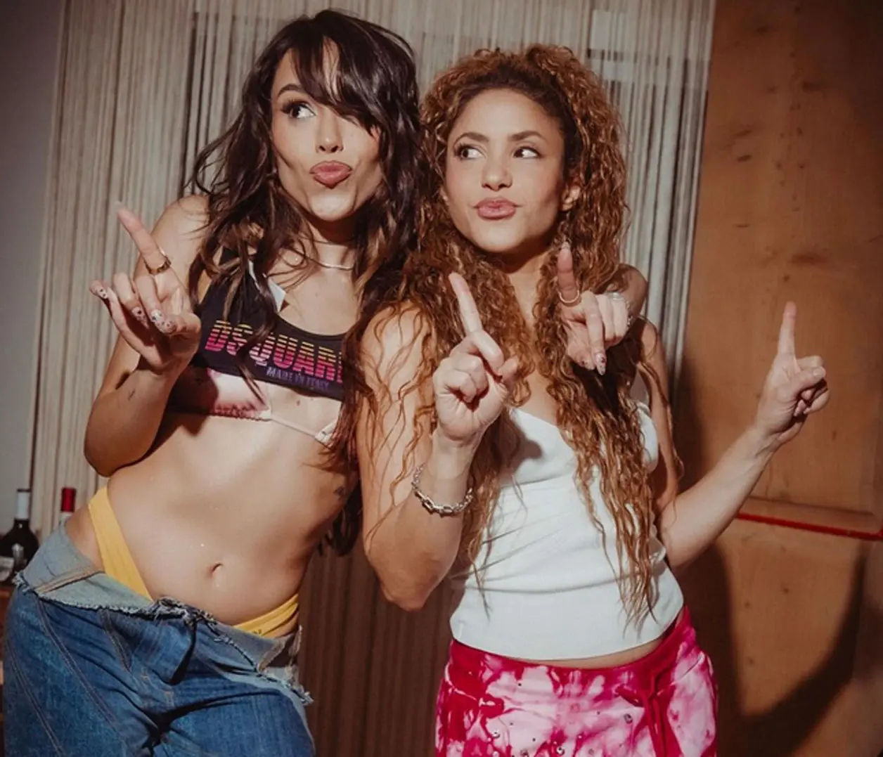 Danna dedica emotivo mensaje a Shakira