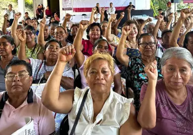 Exhortan a registrase a la Pensión Mujeres Bienestar