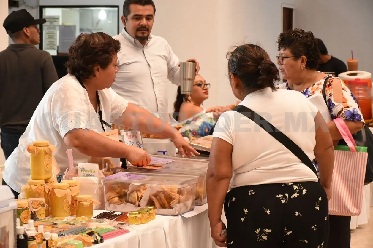 Los emprendedores y emprendedoras presentaron lo mejor de su talento culinario. Guillermo Ramos / CP