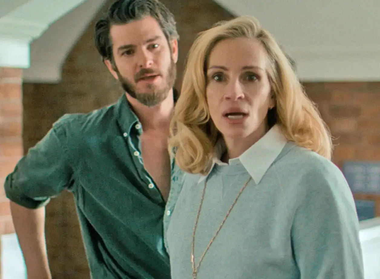 Julia deslumbra en After the hunt