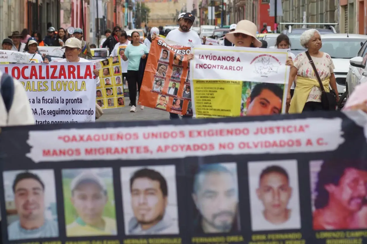 Colectivos en Oaxaca marcharon en la capital del estado. El Universal