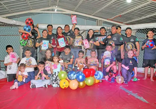 Celebran encuentro de MMA con causa