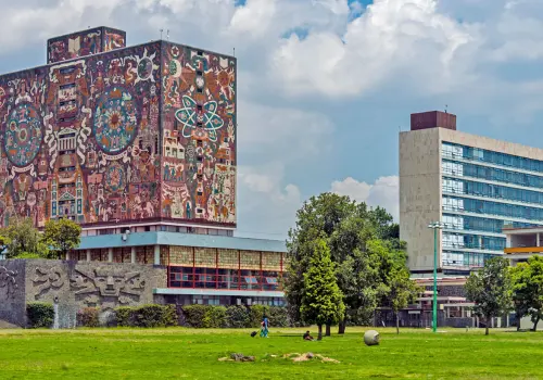 Convoca a estudiantes a hacer crónica