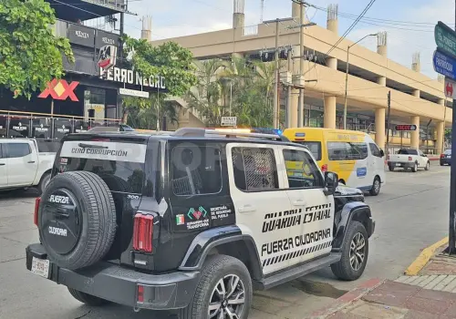 Asaltan inmobiliaria; más de 100 mil pesos, el botín