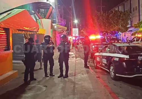 Acuchillan a mujer frente a su pequeña hija