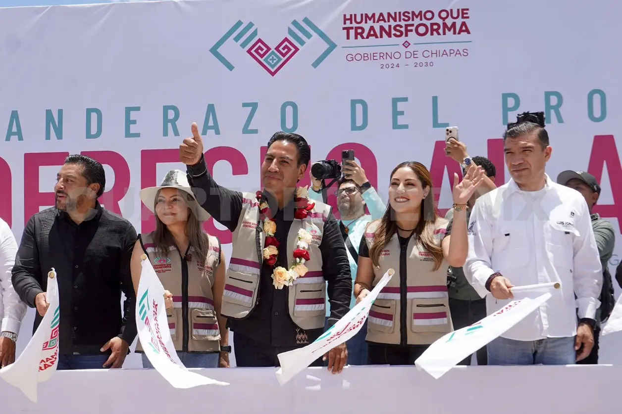 El gobernador Eduardo Ramírez dio el banderazo de inicio al proyecto “Derecho al Agua, Comitán se transforma”. CP
