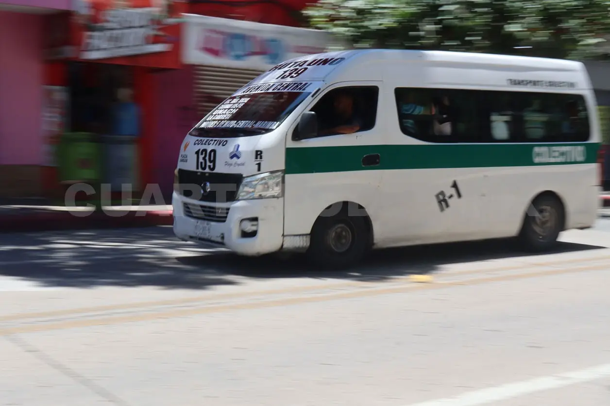 Los ciudadanos piden que el servicio sea igual al costo del pasaje. Diego Pérez / CP
