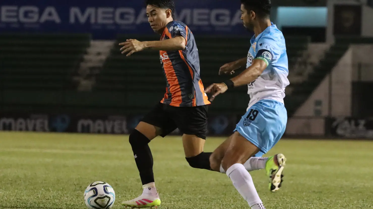 Jaguares FC cayó ante Inter Playa del Carmen por la mínima diferencia en el Estadio Zoque. Diego Pérez/CP