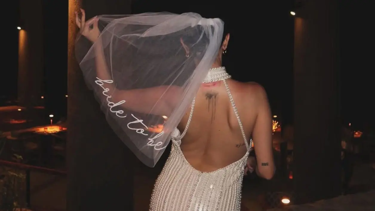 Selena se despide de la soltería