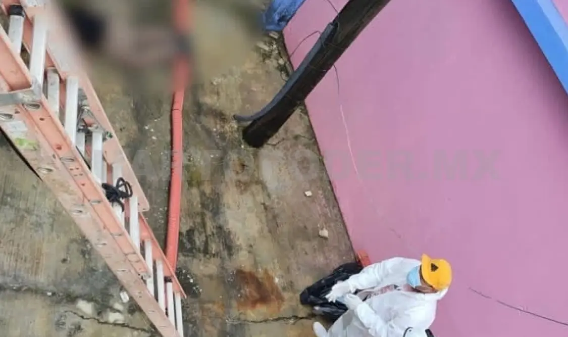 El cadáver fue trasladado al Servicio Médico Forense para las investigaciones correspondientes. Manuel Martínez / CP