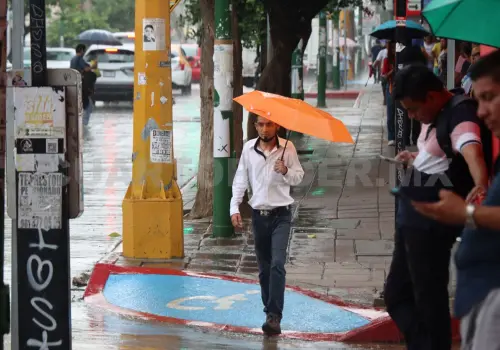 Chiapas bajo influencia de ondas tropicales